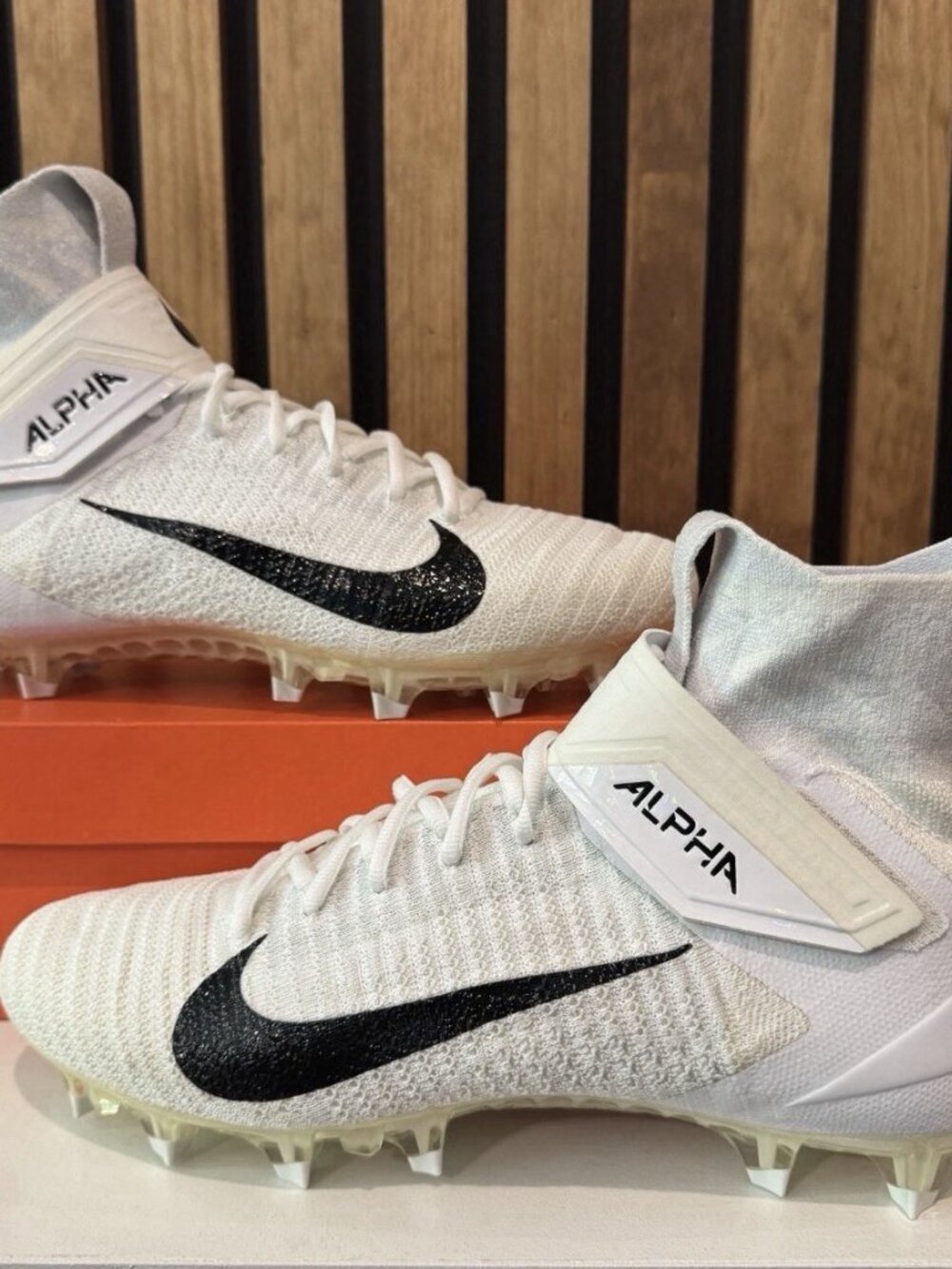 SIZE 10 WIDE FIT - Nike Alpha Menace Elite 2 White Football Cleat BV3298-100 10W
